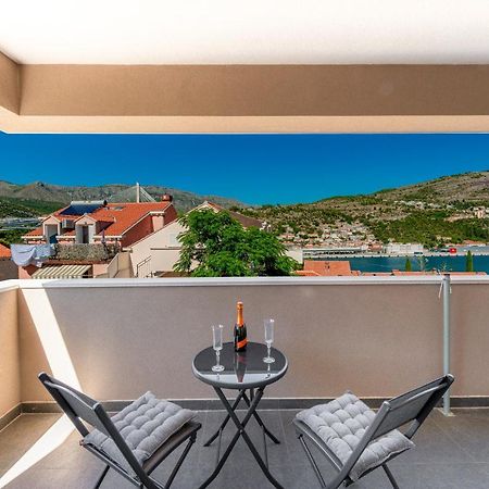 Oyo Deluxe Apartments Dubrovnik Exterior foto
