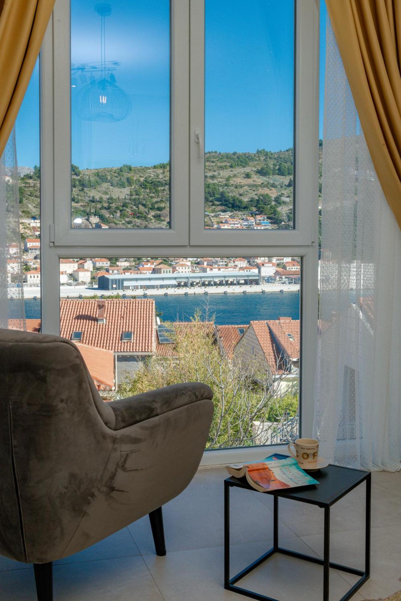 Oyo Deluxe Apartments Dubrovnik Exterior foto